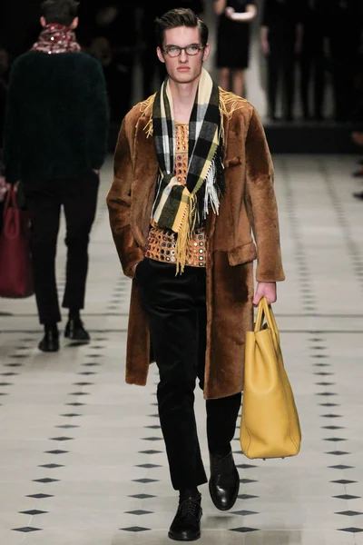 Look 39